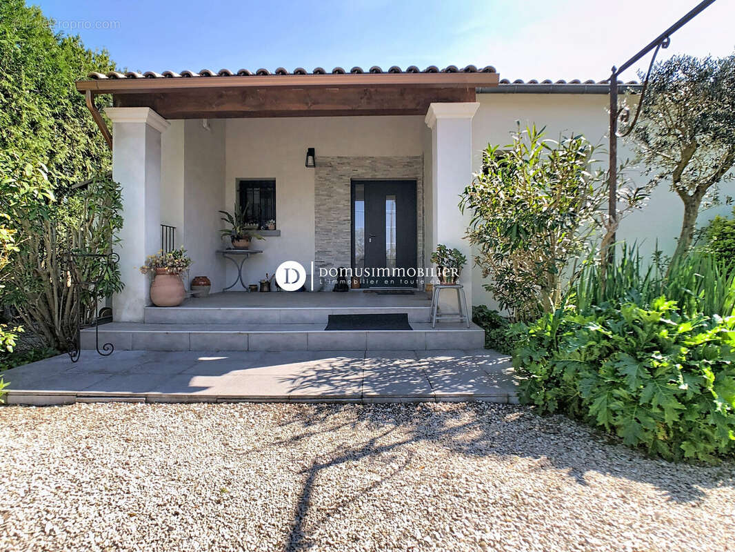 Maison à MORIERES-LES-AVIGNON