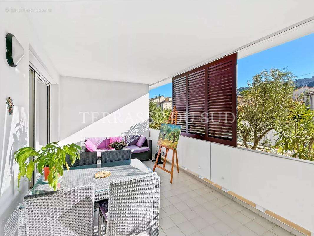 Appartement à MARSEILLE-8E