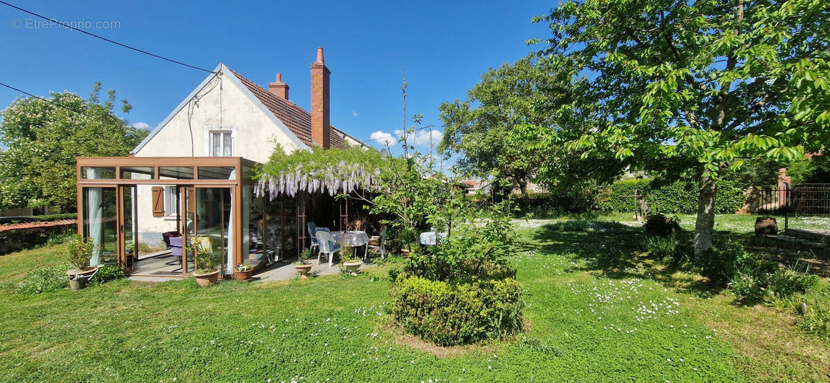 Maison à CHATEAUMEILLANT