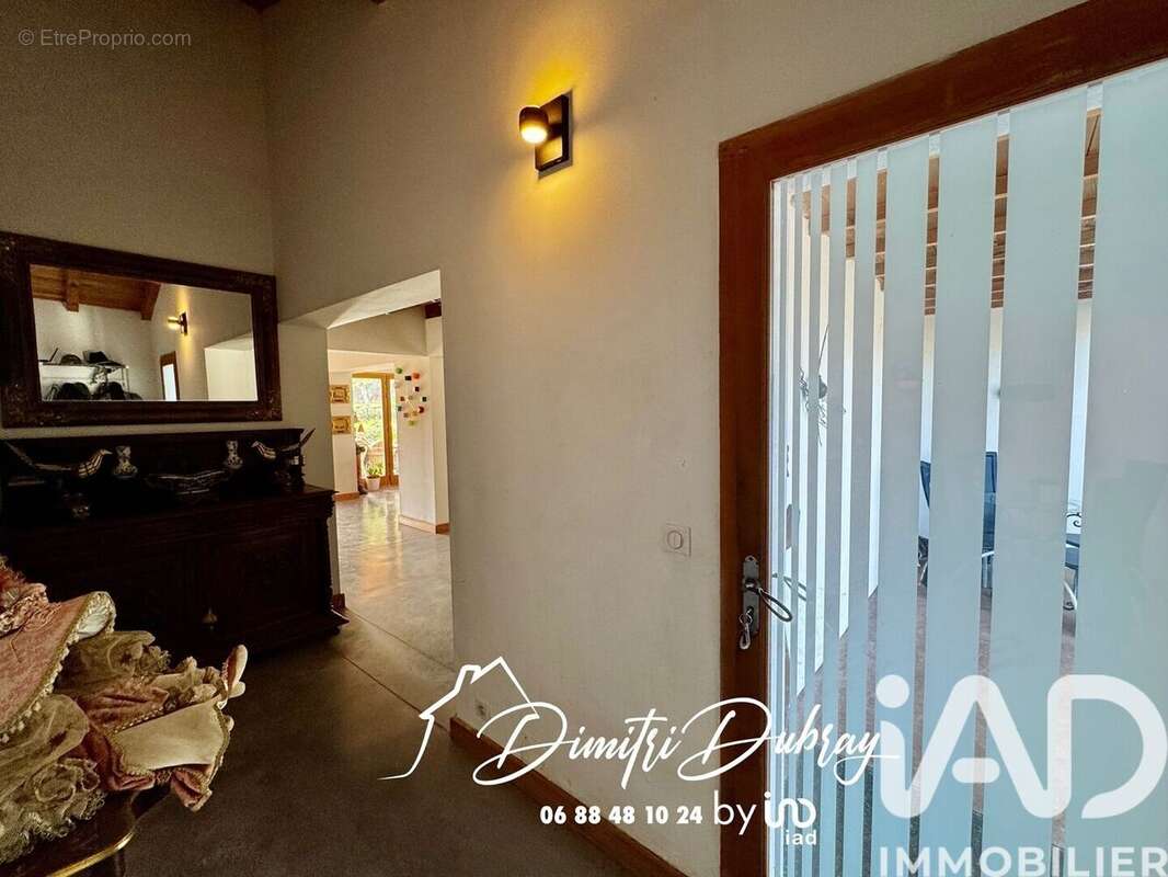 Maison 222 m² à Thezan-Des-Corbieres  - photo 7