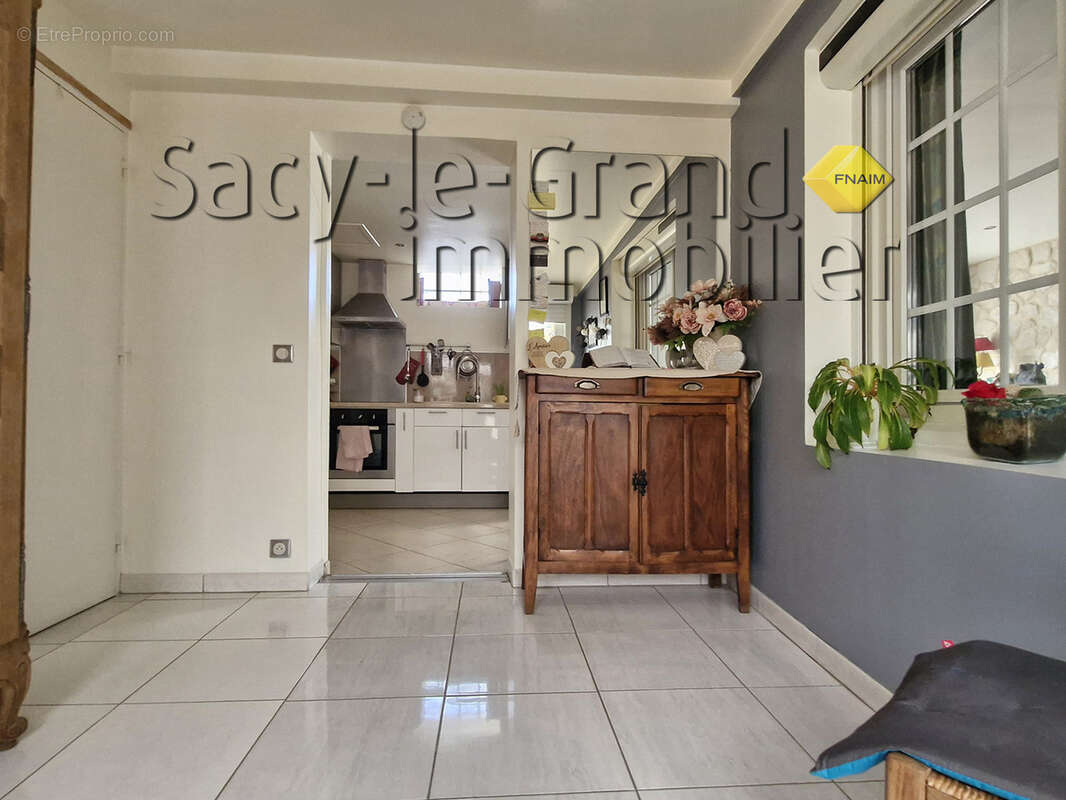 Maison à SACY-LE-GRAND