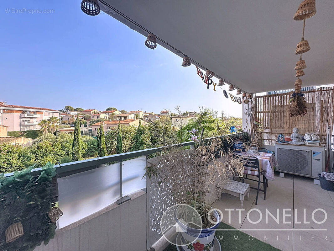 Appartement à PUGET-SUR-ARGENS