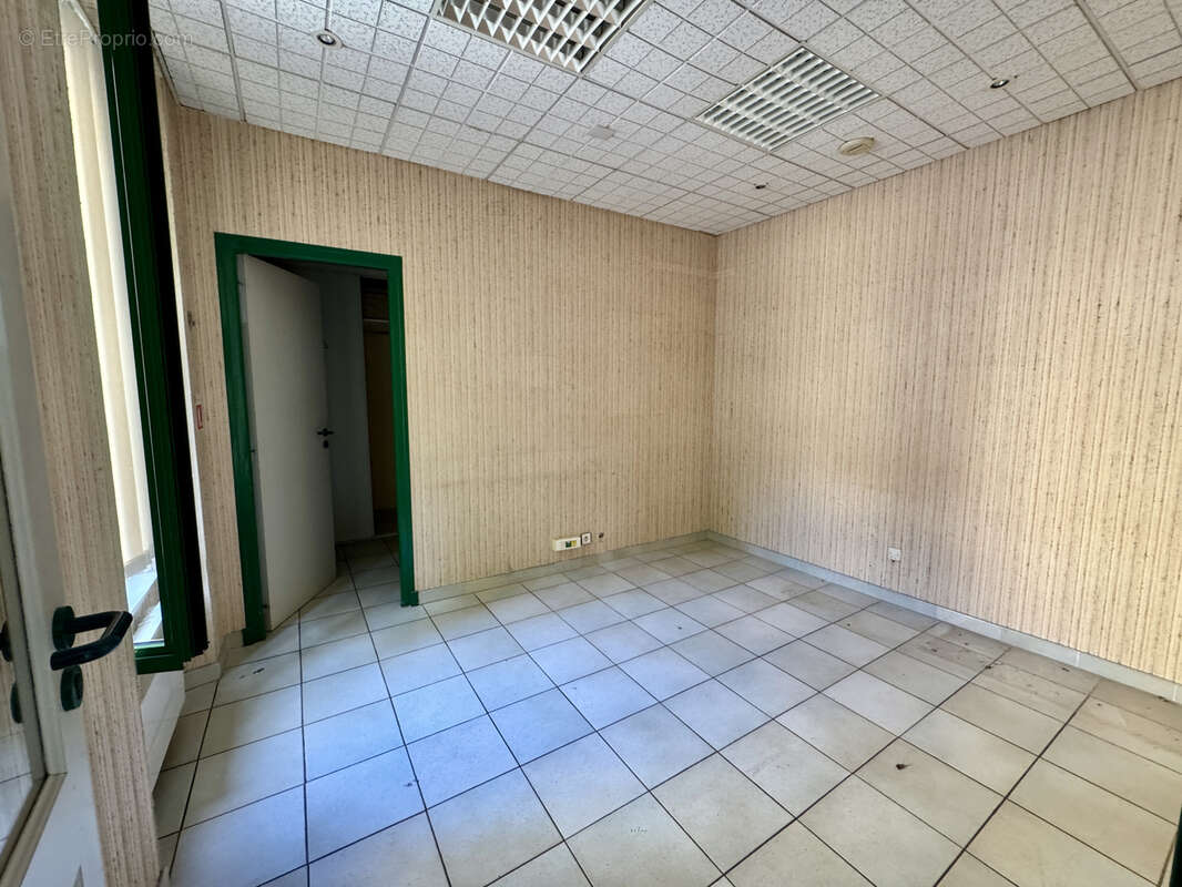 Appartement à LAUDUN-L&#039;ARDOISE