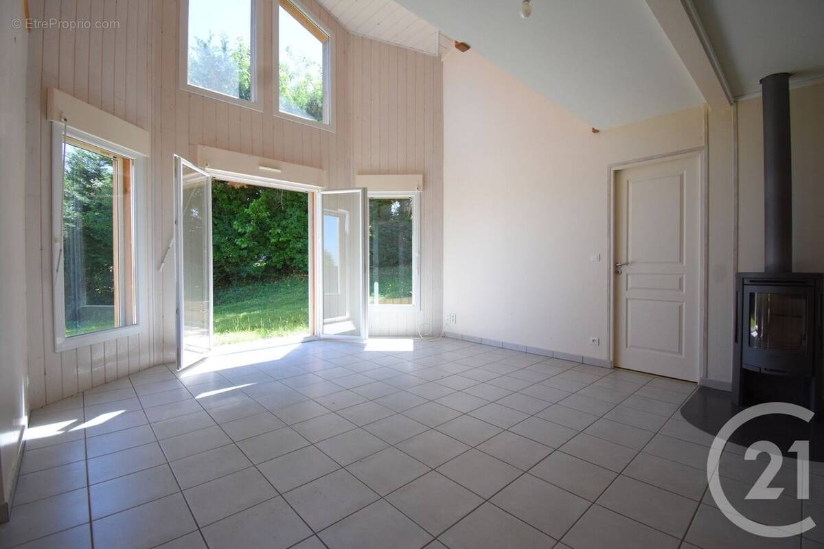 Maison à BELLERIVE-SUR-ALLIER