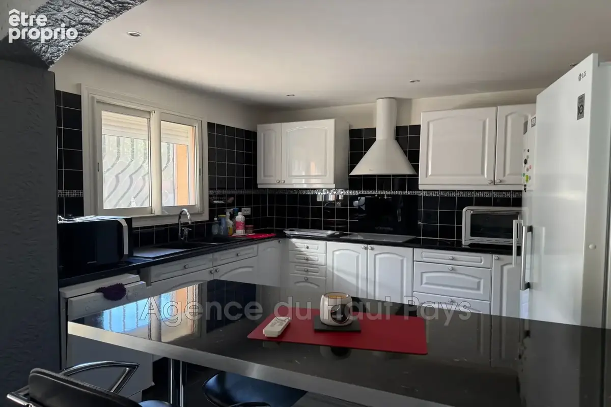 Maison 6 pièces 162 m² à vendre à Saint-Cezaire-Sur-Siagne (06530) - photo 8