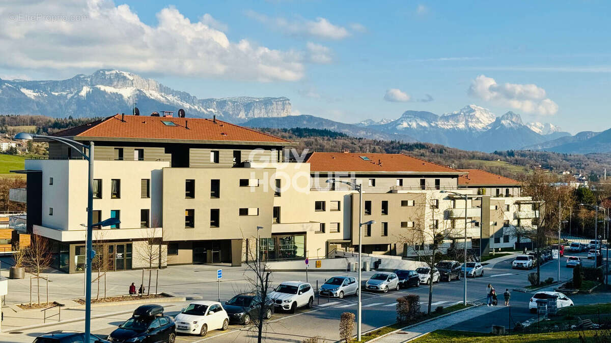 Appartement à ALLONZIER-LA-CAILLE