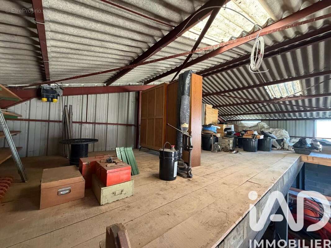 Photo 6 - Terrain à URBISE