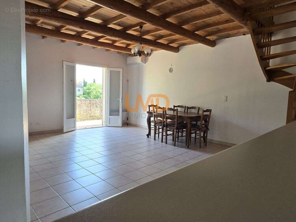 Maison à MAZAN