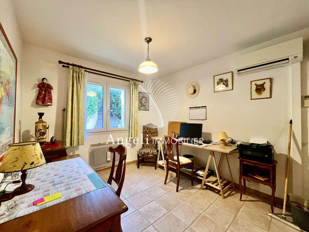 Maison à FREJUS