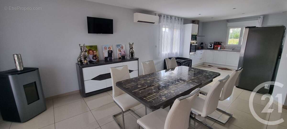 Maison 98 m² à Bruailles  - photo 5