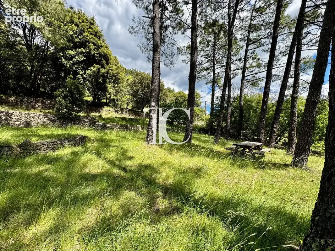 Villa 97m² sur 4203m² de terrain avec un chalet et dependances - photo 9