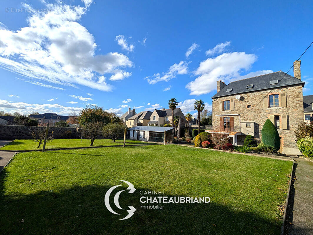 Maison à DOL-DE-BRETAGNE