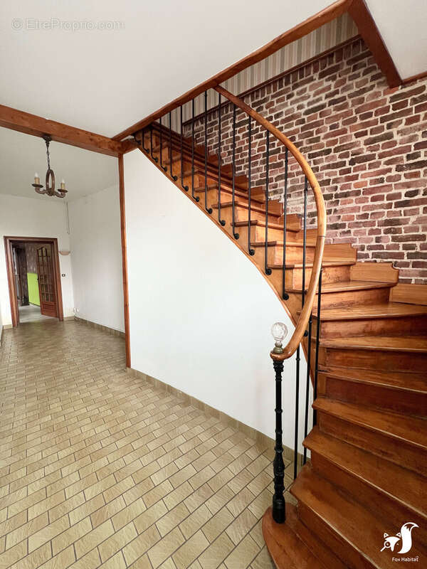 Maison à NEUVILLE-SAINT-REMY