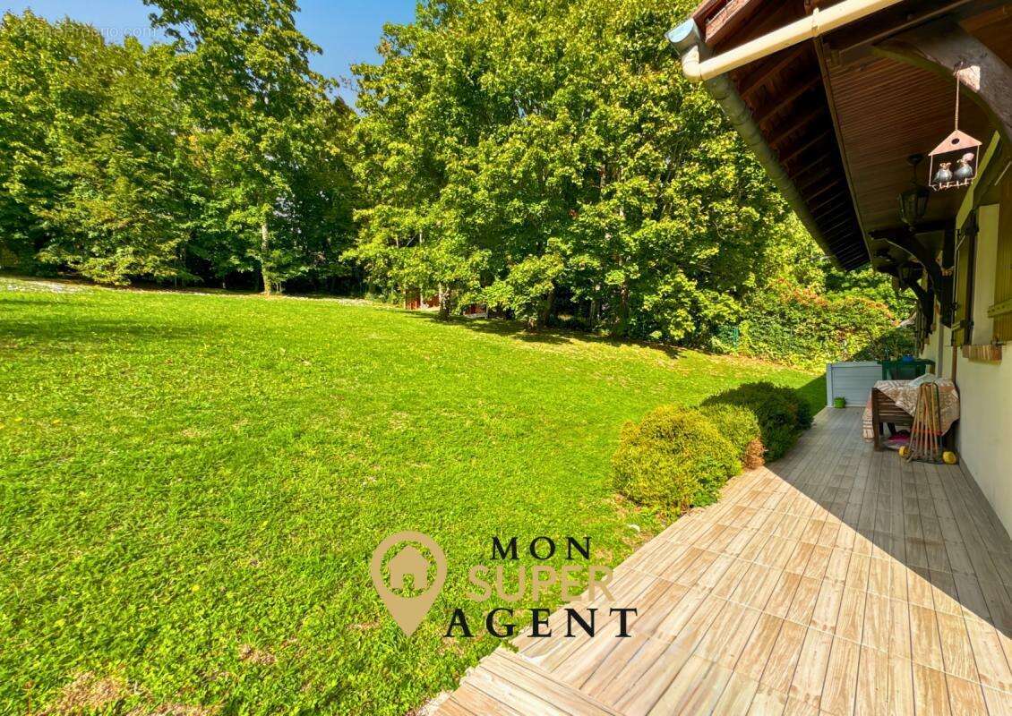 Maison à LE MEE-SUR-SEINE