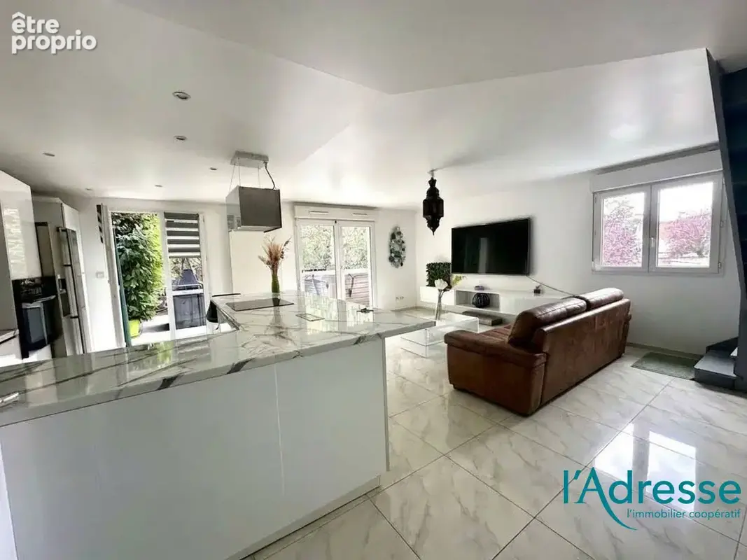 T3 duplex jardin  cave  et garage - photo 4
