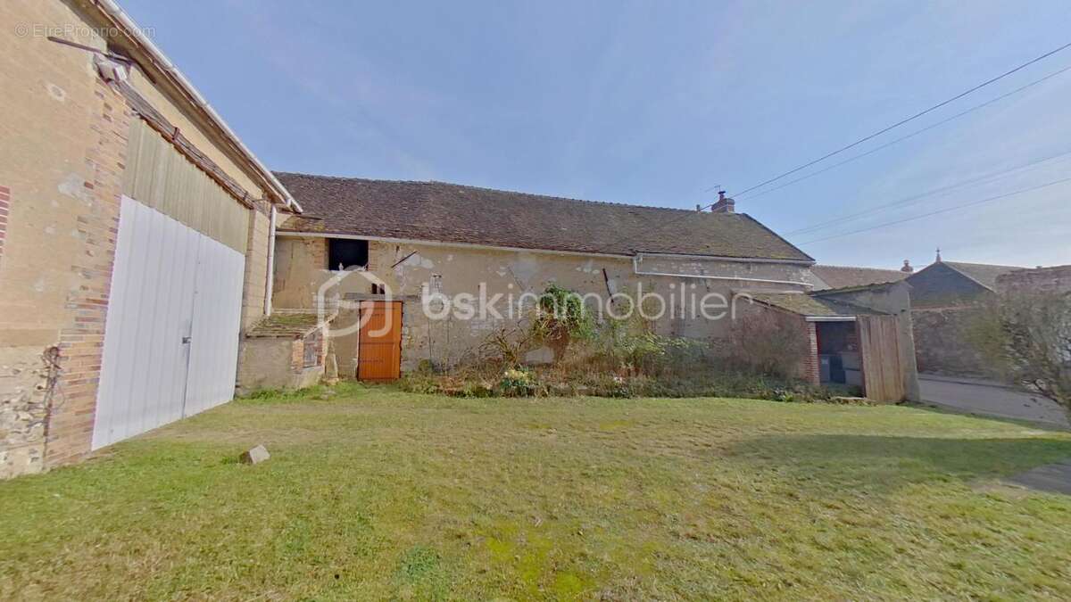 Maison à COURLON-SUR-YONNE