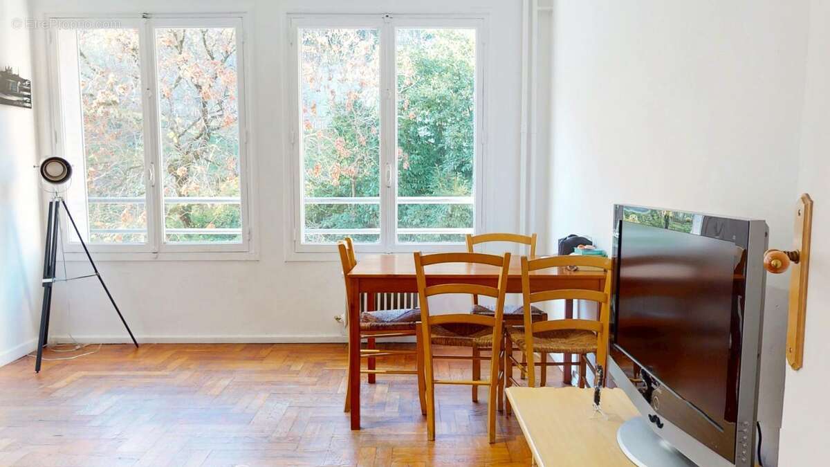 Appartement à LYON-5E