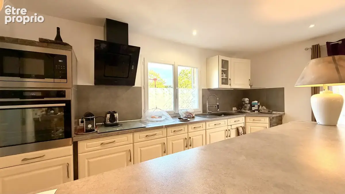 Villa indépendante de 161m2, 2 garages , avec un beau potentiel, à 5 minutes du Lac du Salagou ! - photo 11