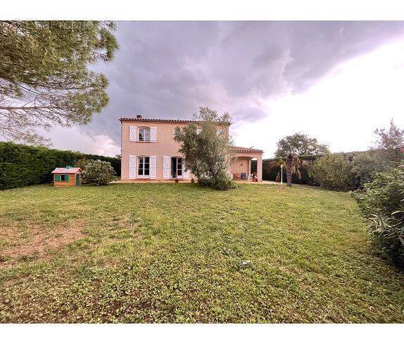 Maison à LA SALVETAT-SAINT-GILLES