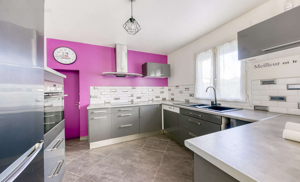 Maison à OZOIR-LA-FERRIERE