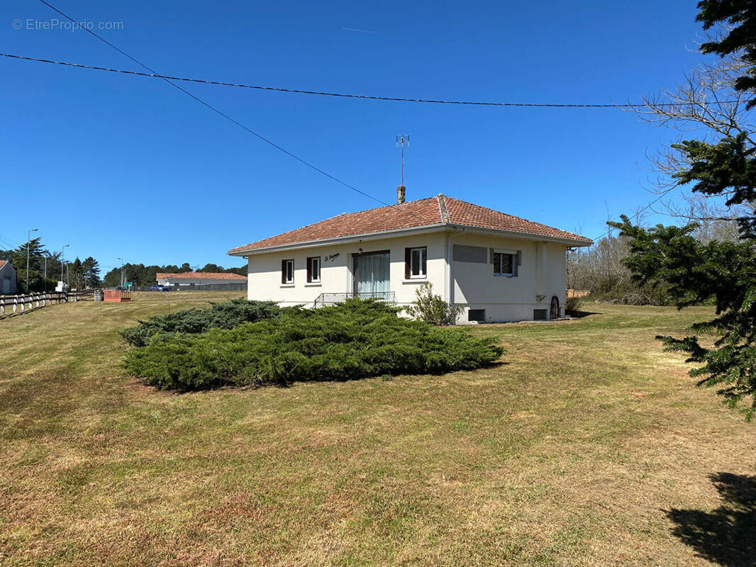 Maison à BEGAAR