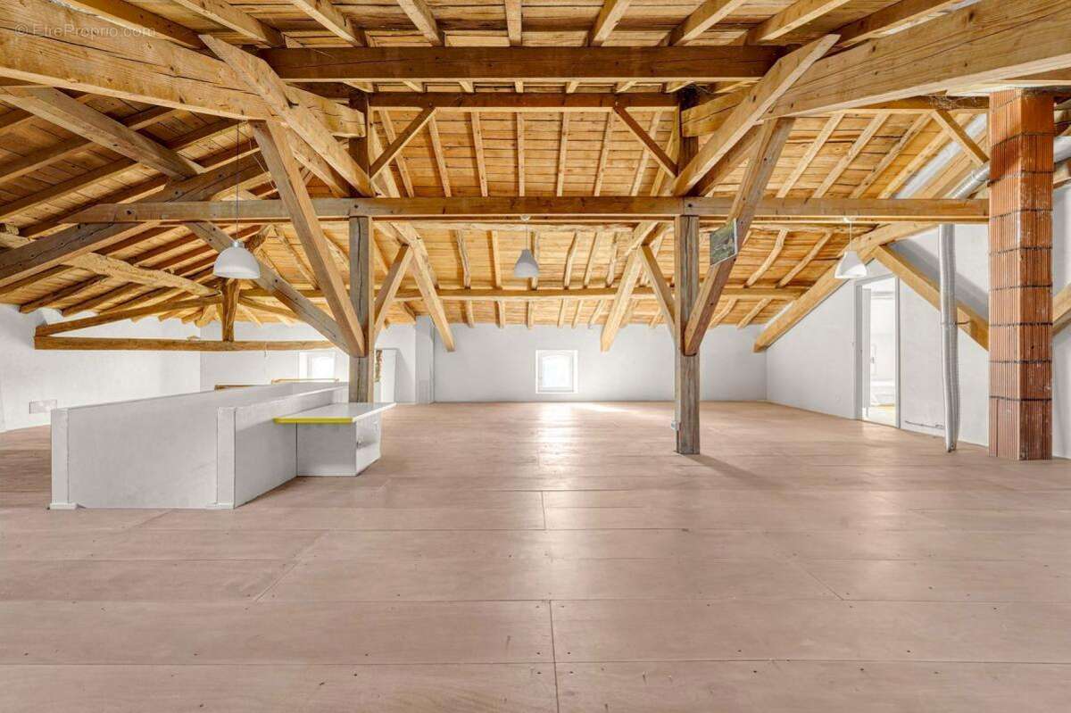 Maison à CASTELNAU-PICAMPEAU