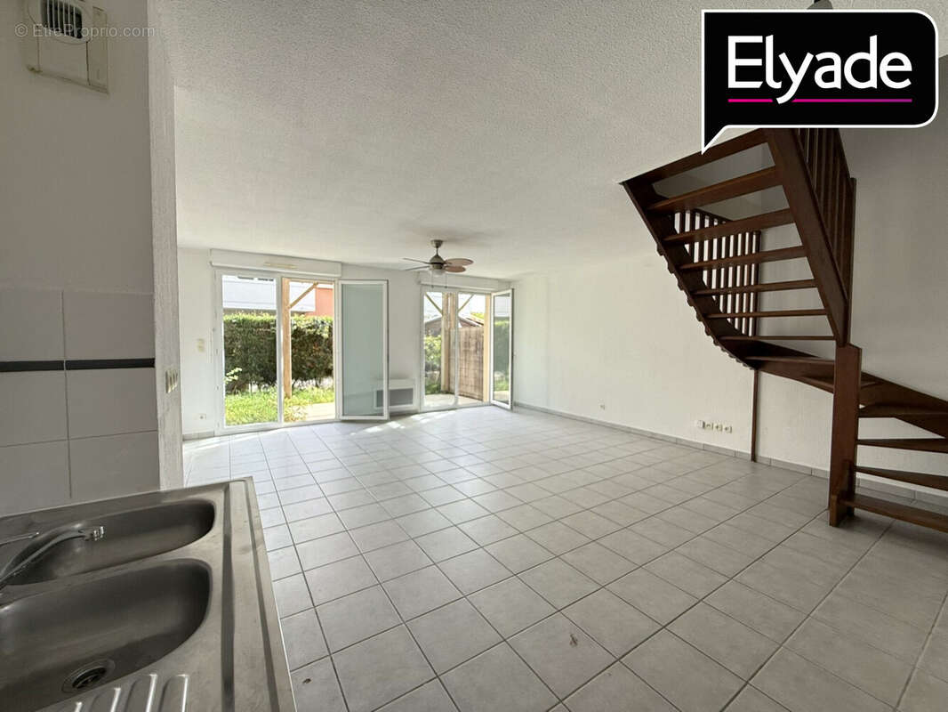 Maison à FENOUILLET