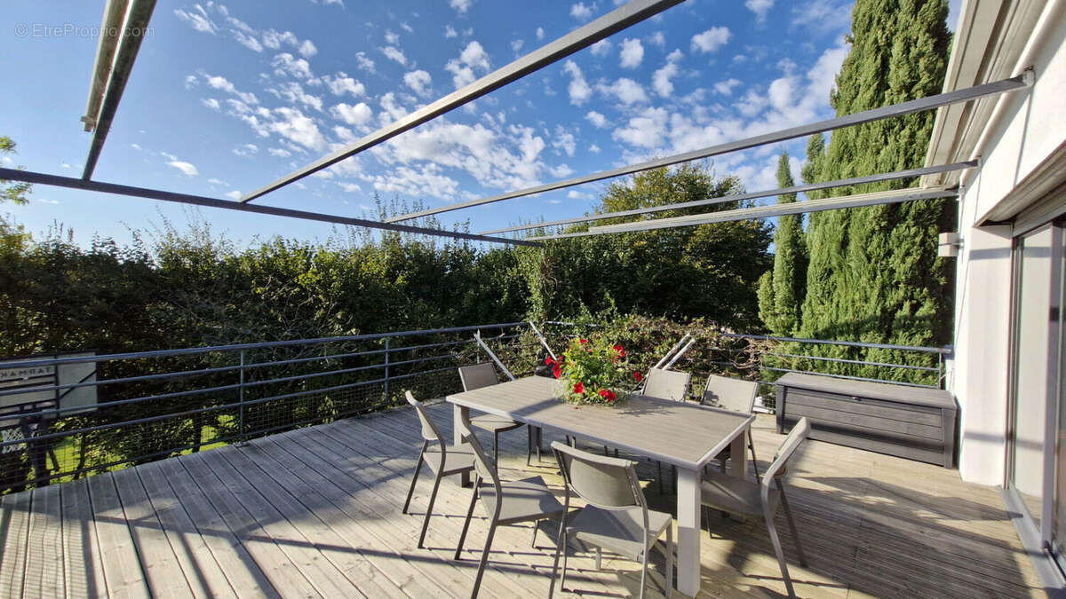Maison d'architecte 7 pièces 173 m² centre ORTHEZ - photo 4