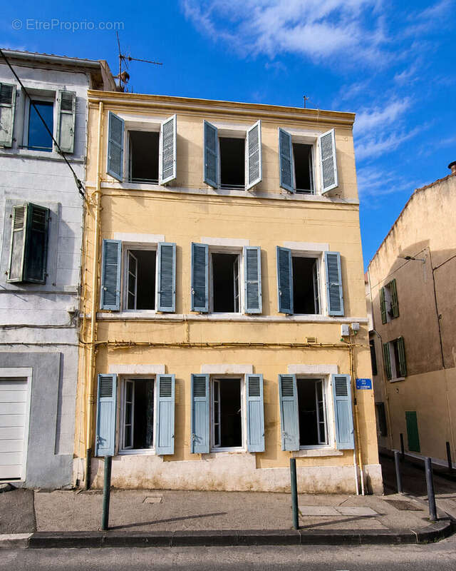Appartement à MARSEILLE-6E