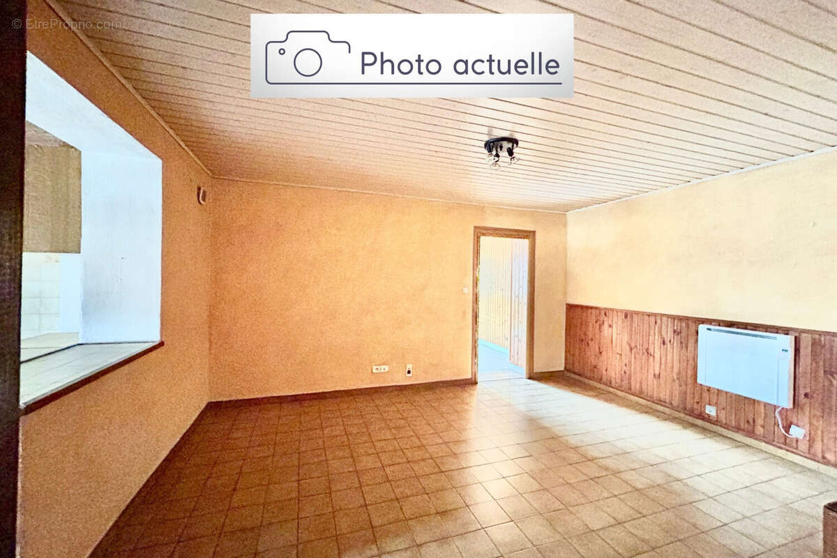 CHAMBRE 1 PROJECTION - Appartement à MARIGNIER