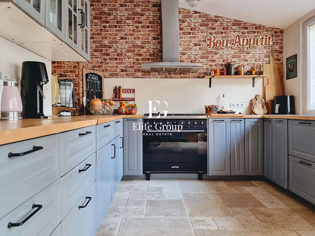Maison à CHATEAUNEUF-SUR-CHARENTE