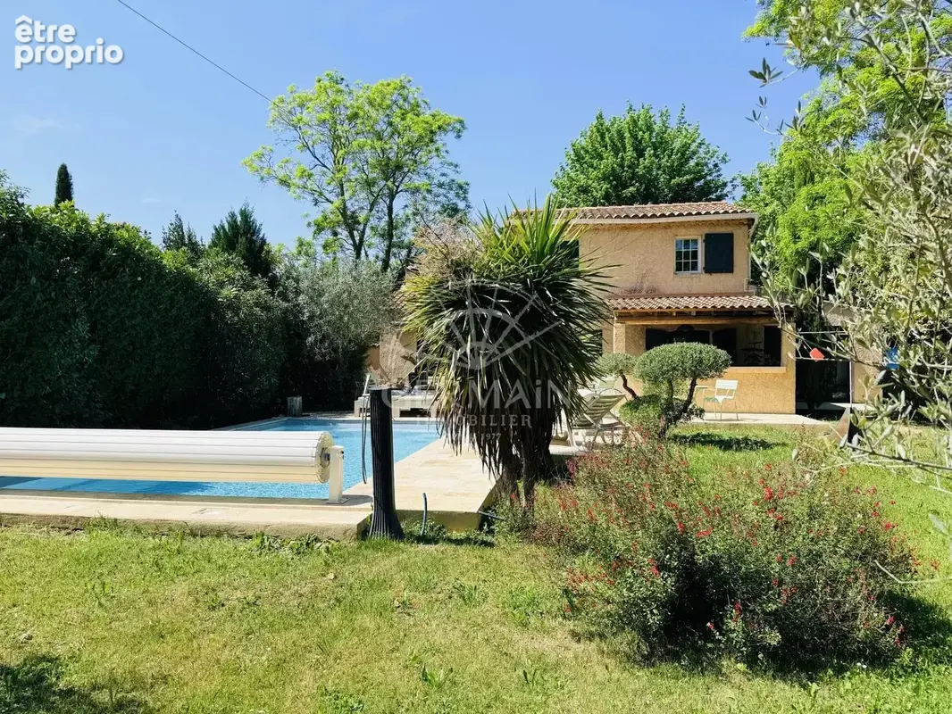 L'Isle-sur-la-Sorgue, à vendre, charmante maison de 105 m² avec piscine et deux garages sur un terrain clos de 1000 m². - photo 19