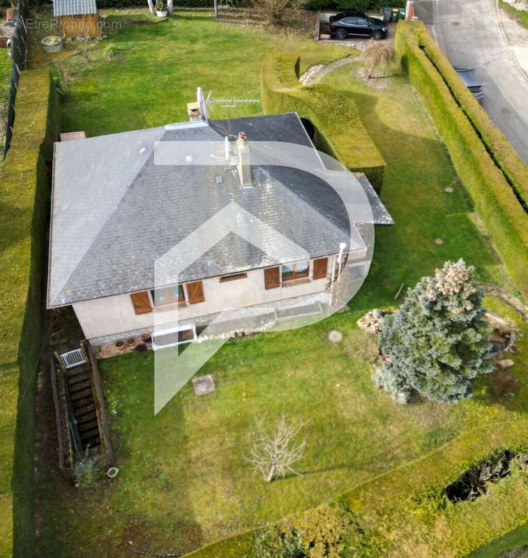 Maison à PRUNAY-LE-TEMPLE