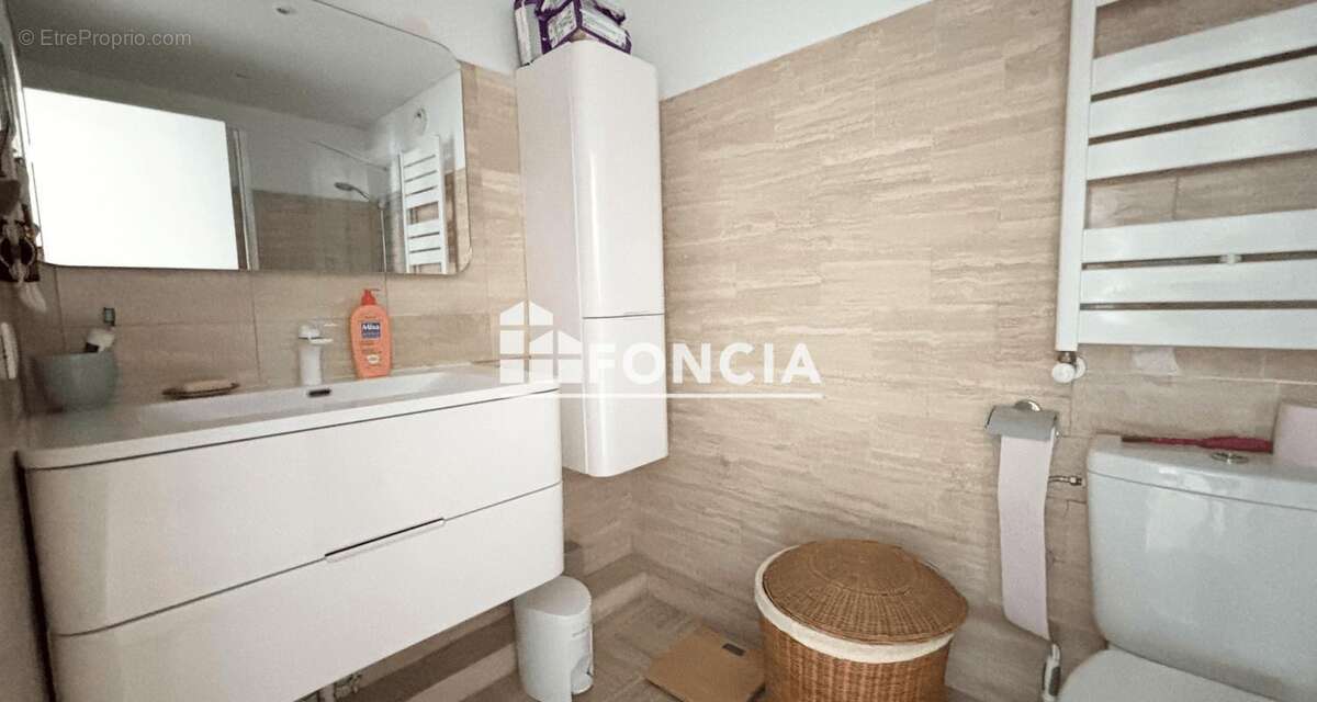 Appartement à MANDELIEU-LA-NAPOULE