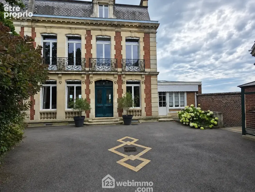 Une demeure d'exception en Ville Haute de Laon - Maison à LAON