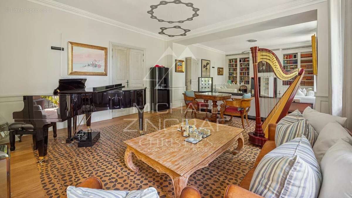 Maison à FAYENCE