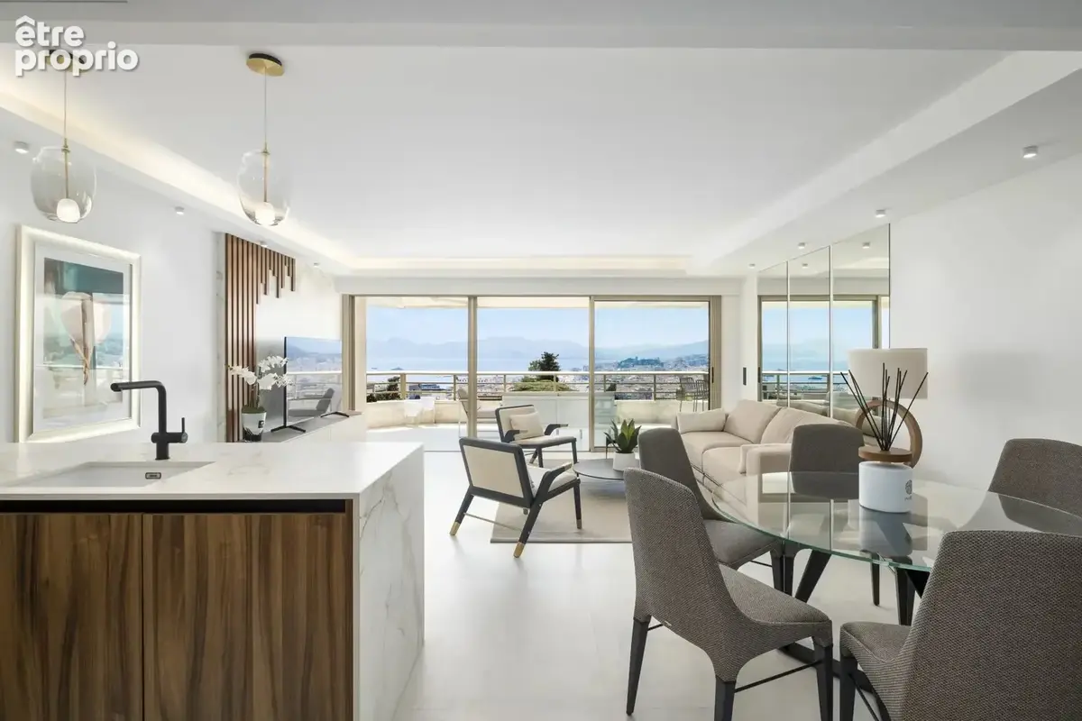 Cannes La Californie Vue Mer Superbe 4 pièces de 92 m² - photo 3