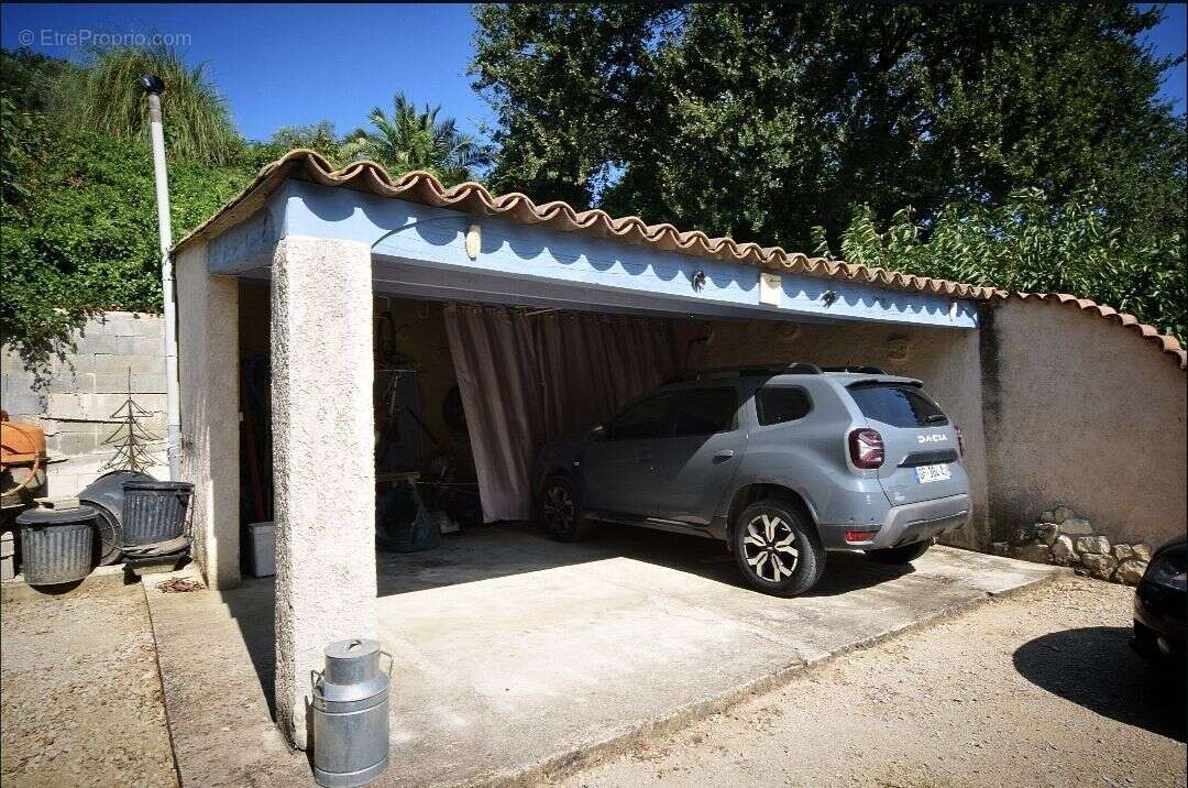 Maison à ROCHEFORT-DU-GARD