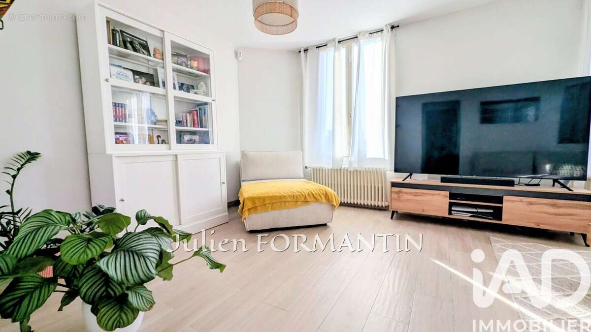 Photo 3 - Maison à ESBLY