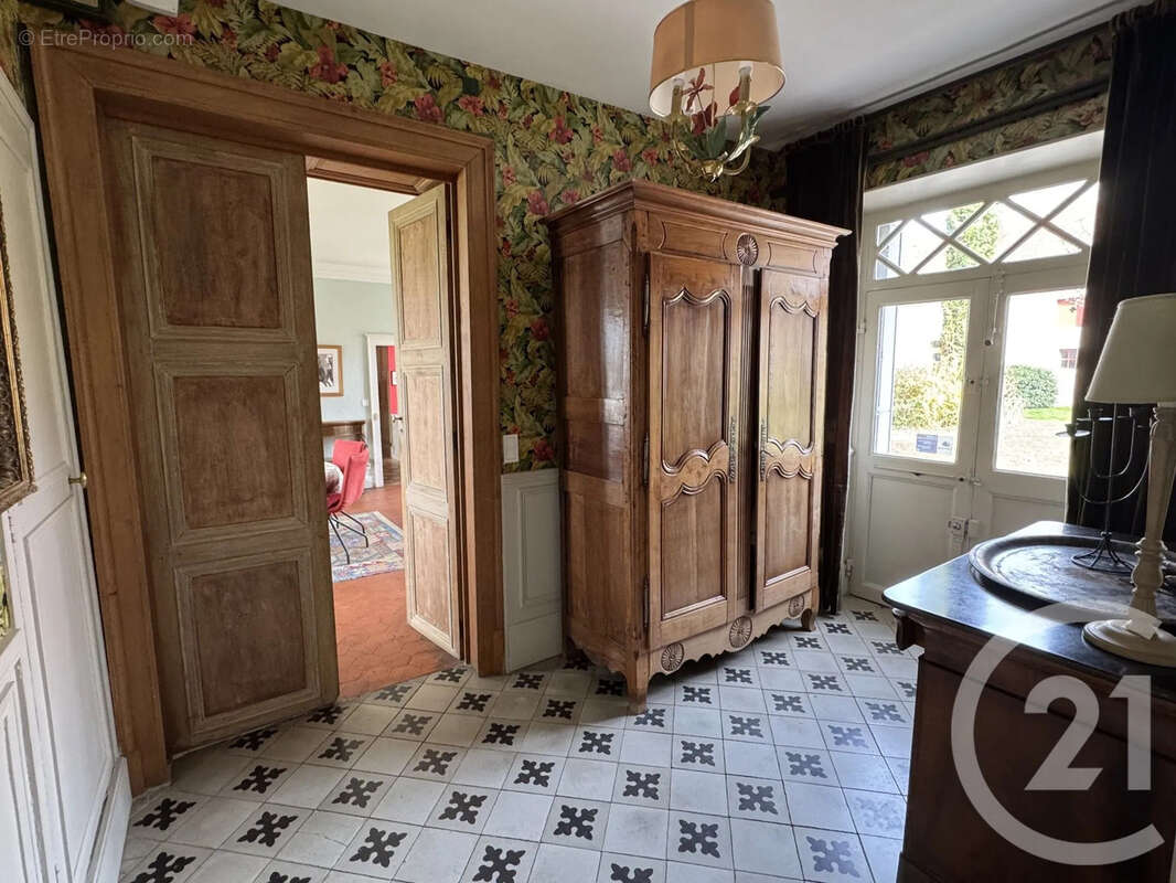 Maison à COSNE-COURS-SUR-LOIRE