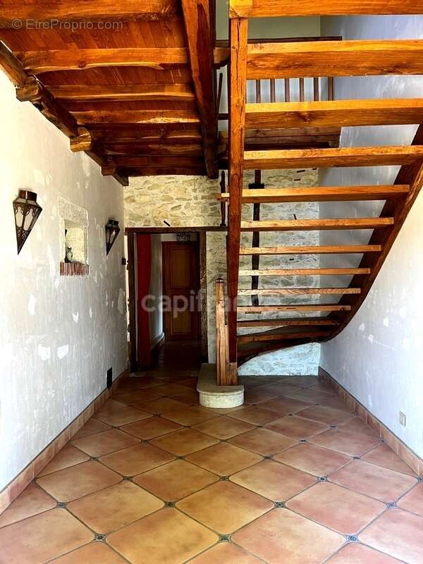 Jolie maison de campagne (320 m2, 9 pièces, 5 chambres) à vendre, sur terrain de 8500 m2, à dix minutes d'Auch (32) - photo 10