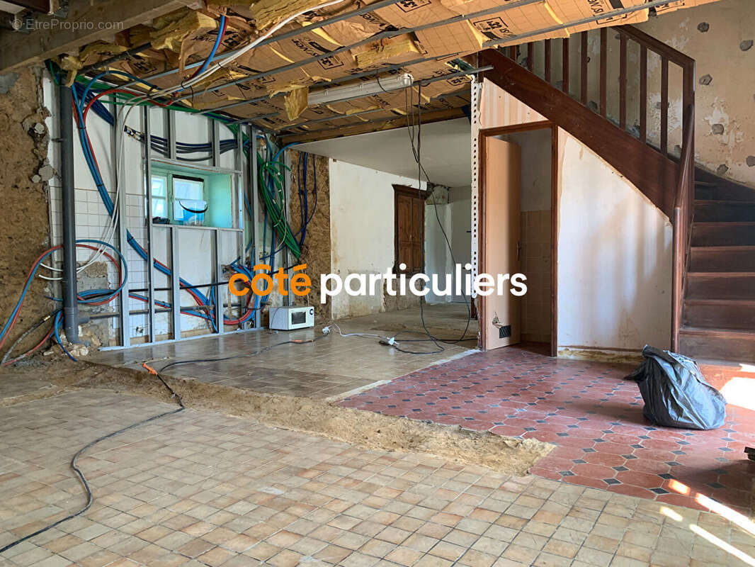 Maison à SAINT-SAUVEUR-LENDELIN