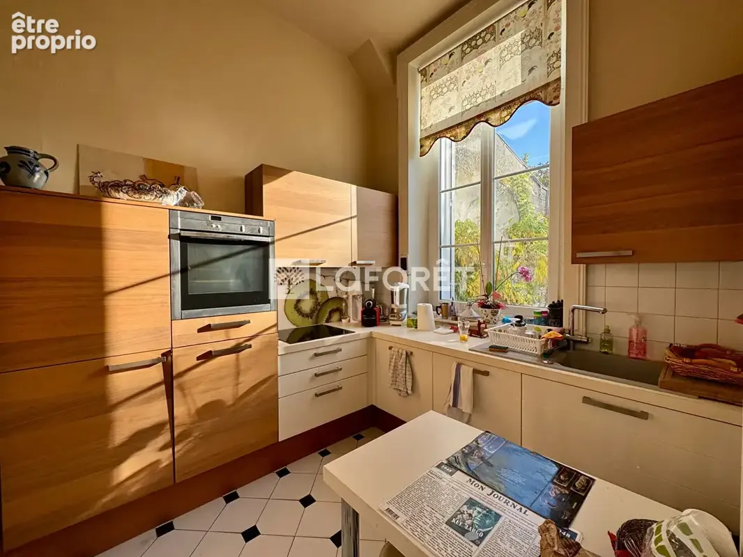 Maison bourgeoise - 6 chambres - jardin - cave - grenier - photo 3
