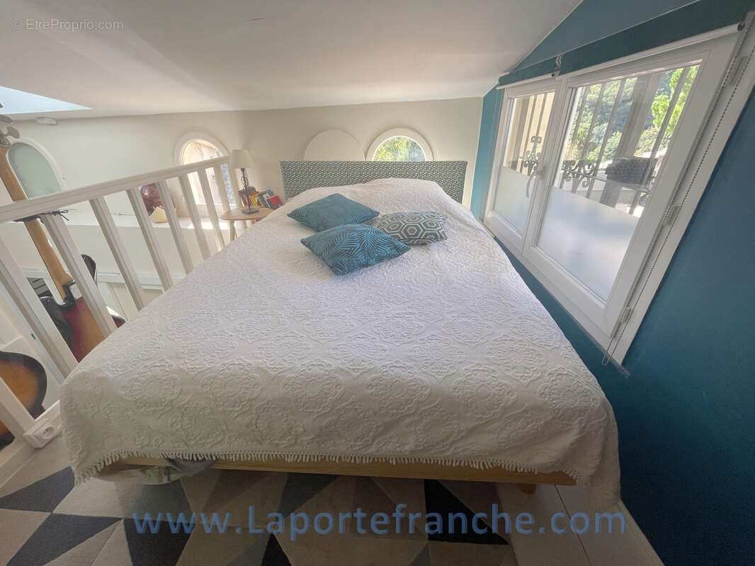HAUT DE CAGNES Adorable maison de village 2/3 chambres jardin piscine - photo 18