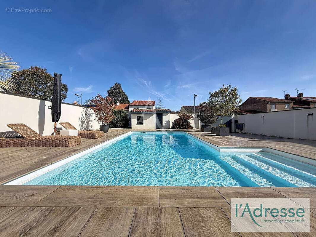 Maison à CASTELGINEST