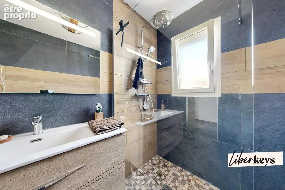 BIZE-MINERVOIS : Magnifique maison de 108m2 avec piscine et garage - photo 7