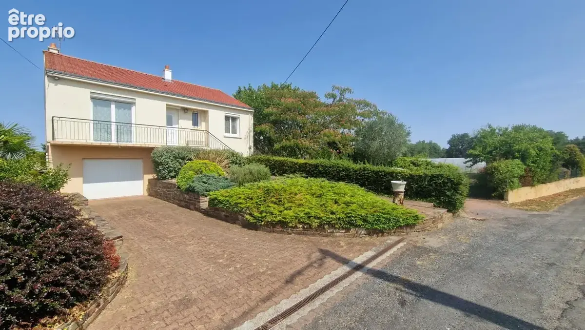 Maison à LE LOROUX-BOTTEREAU