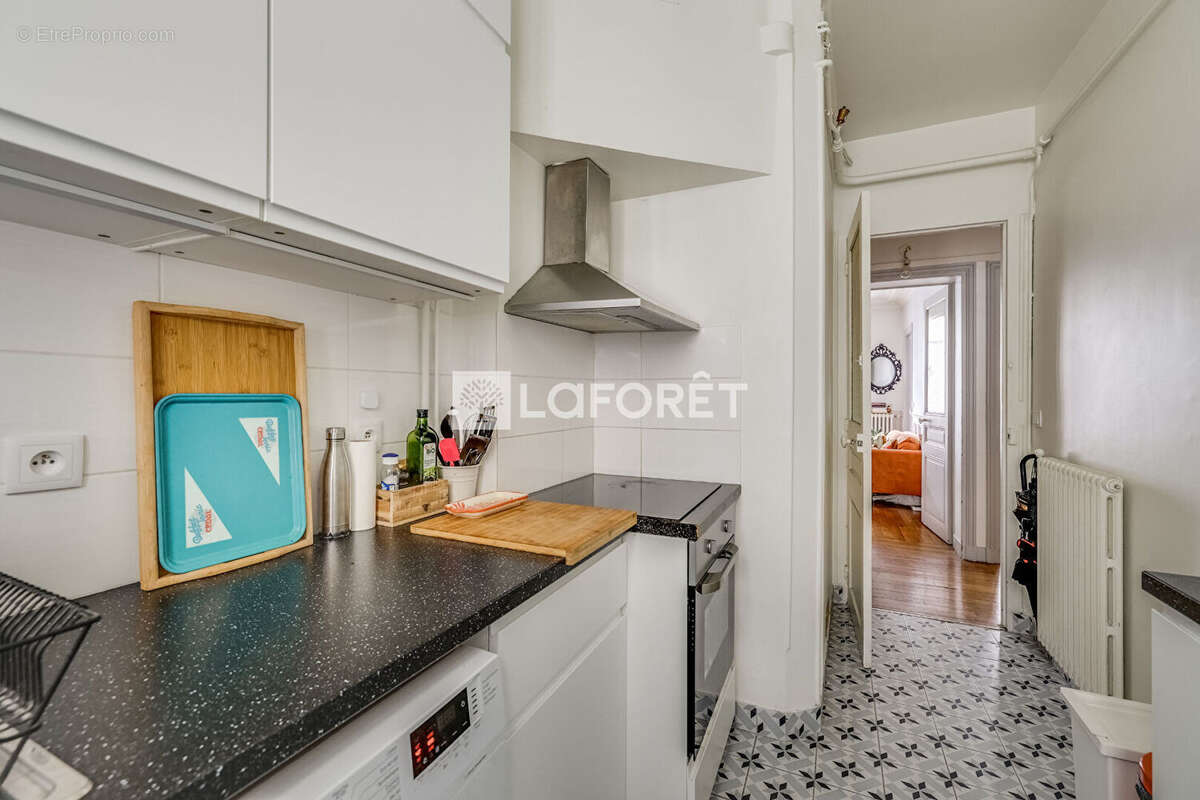 Appartement à PARIS-14E