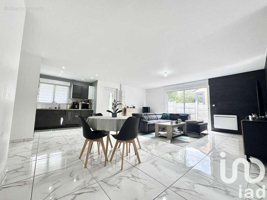 Photo 3 - Maison à CHARLEVILLE-MEZIERES