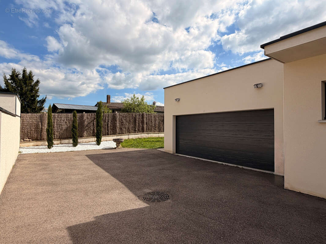 Maison à SAINT-SAVIN